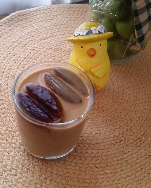 Classic Cold Brew Coffee with Coffee Ice Cubes